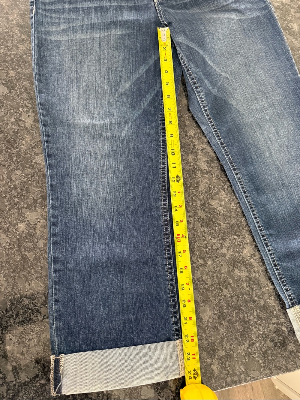 Apt. 9 Women's Cropped Straight Jeans - Medium Blue Wash - Picture 5 of 6